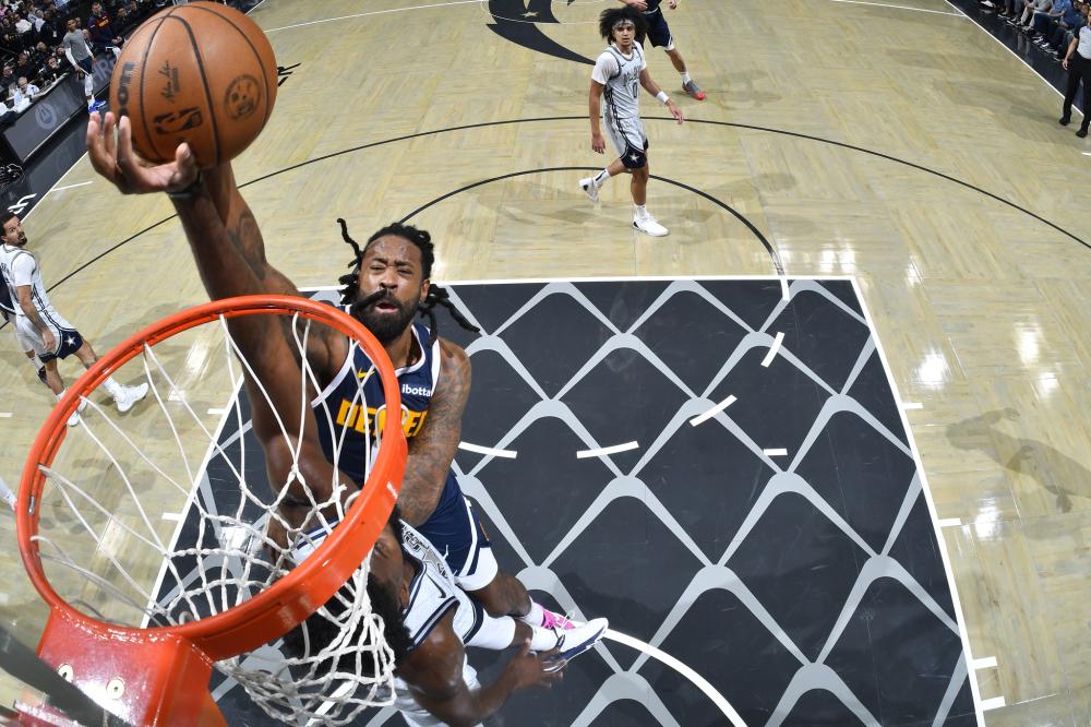 转会市场的 转会市场的