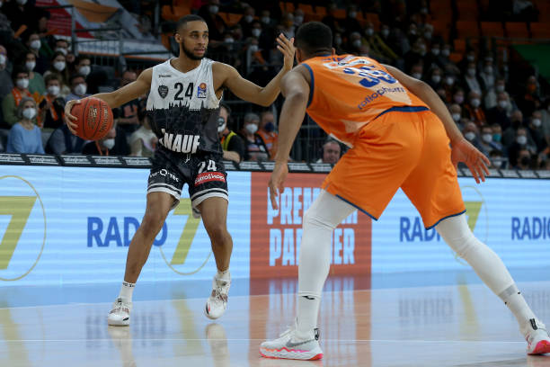 曼联可能在 曼联可能在