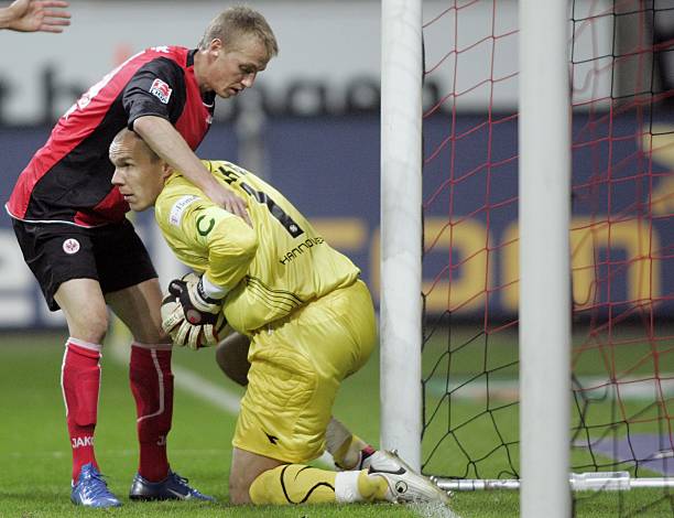 何成为足球 何成为足球